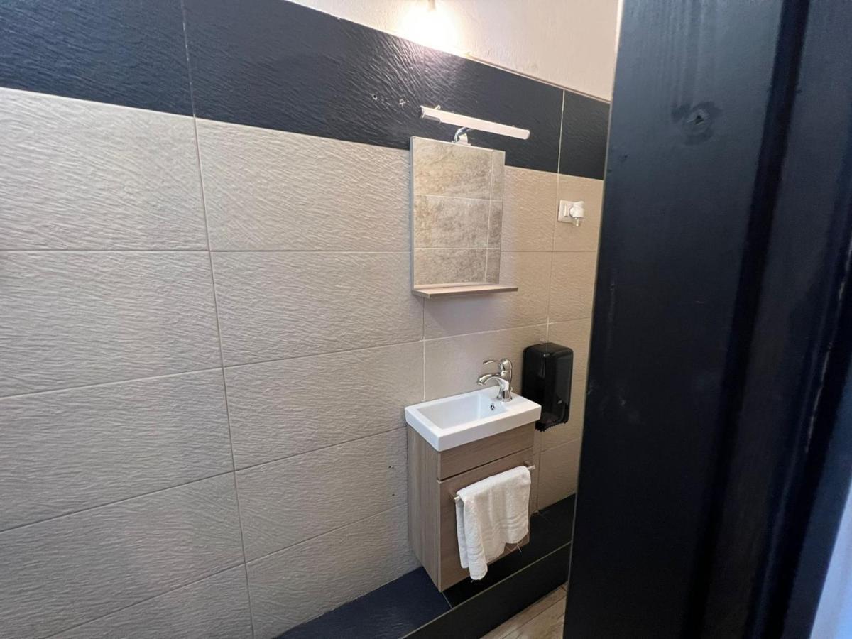 Ambra Boutique Hotel Милано Екстериор снимка